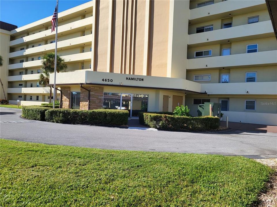 En Renta: $2,750 (2 camas, 2 baños, 970 Pies cuadrados)