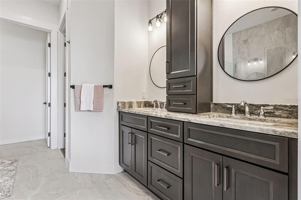 На продажу: $839,000 (4 спален, 3 ванн, 2663 Квадратных фут)