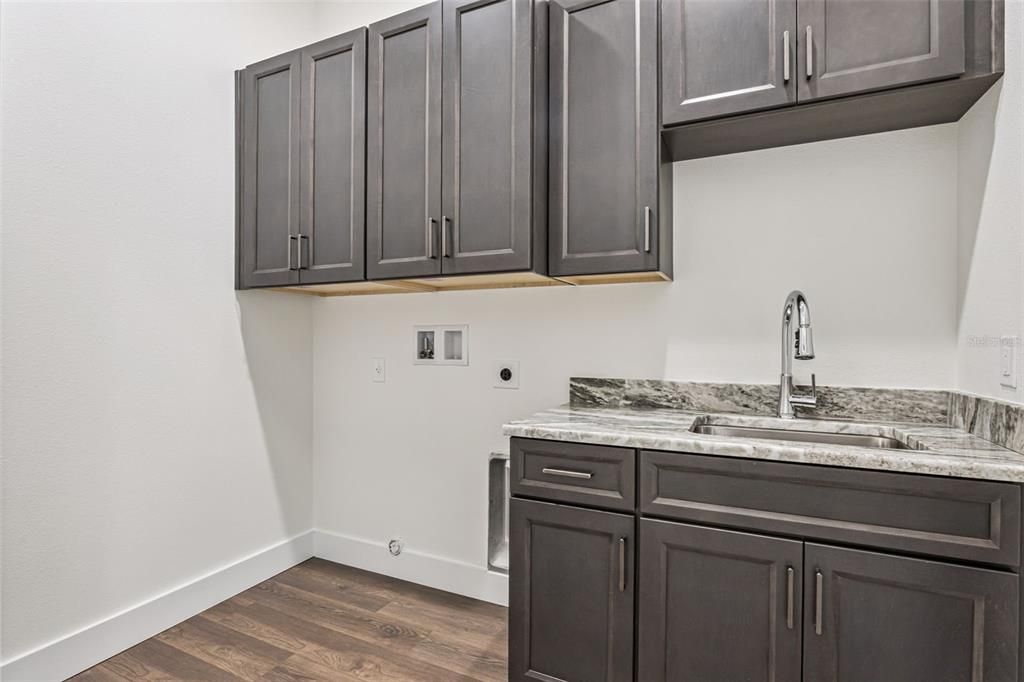 На продажу: $839,000 (4 спален, 3 ванн, 2663 Квадратных фут)