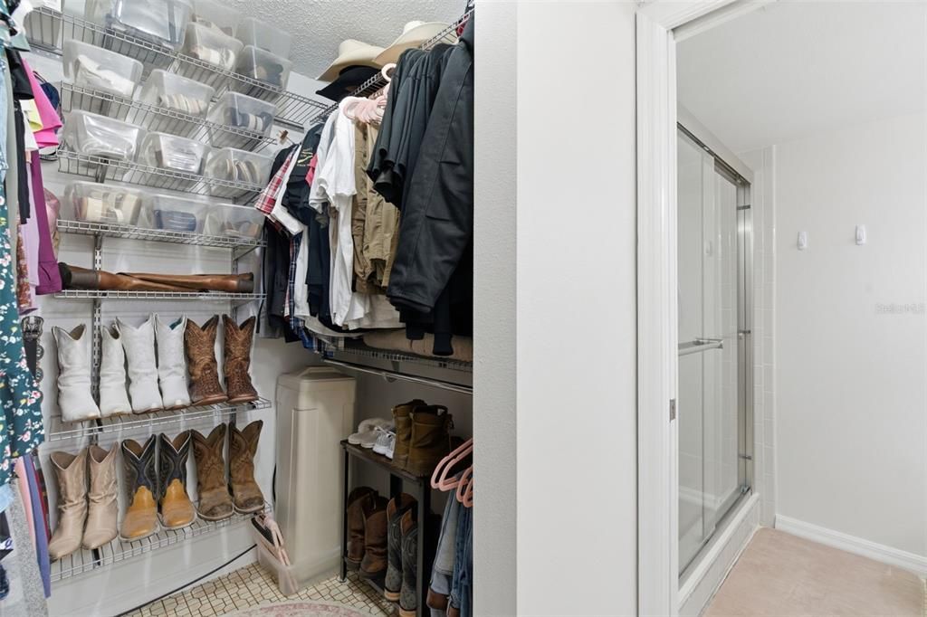 For Sale: $298,500 (2 beds, 2 baths, 1000 Square Feet)