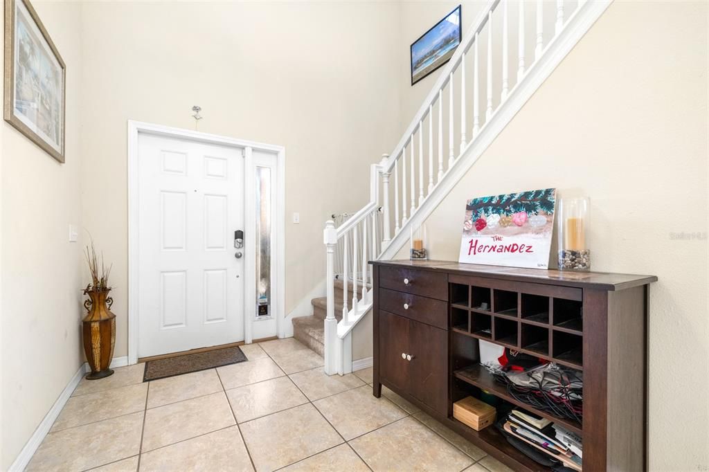 For Sale: $635,000 (6 beds, 4 baths, 3231 Square Feet)