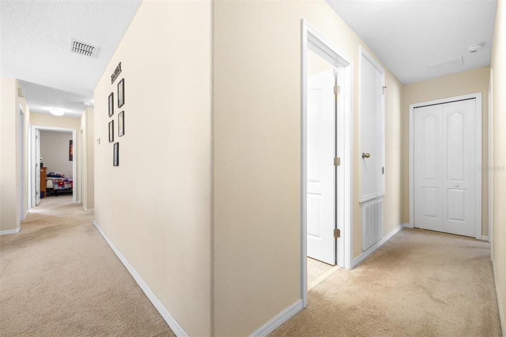 For Sale: $635,000 (6 beds, 4 baths, 3231 Square Feet)