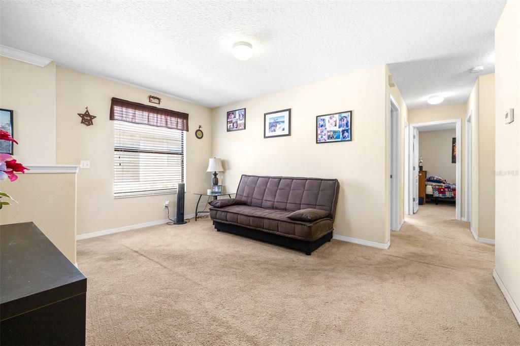 For Sale: $635,000 (6 beds, 4 baths, 3231 Square Feet)