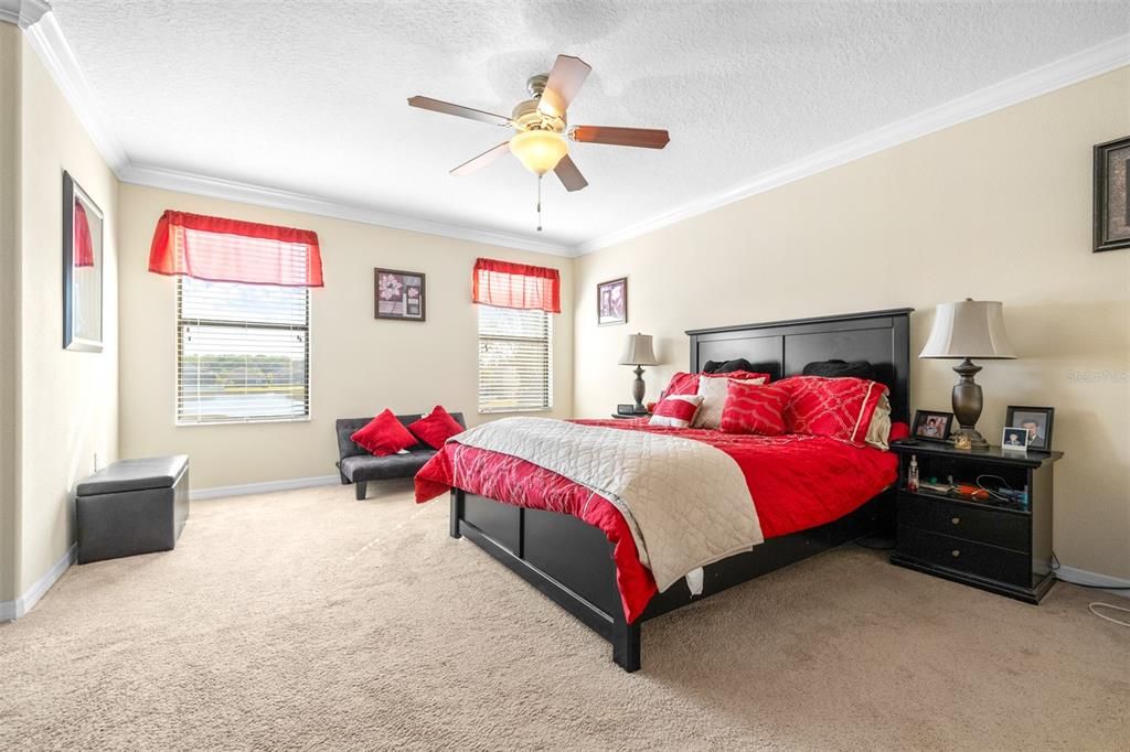 For Sale: $635,000 (6 beds, 4 baths, 3231 Square Feet)