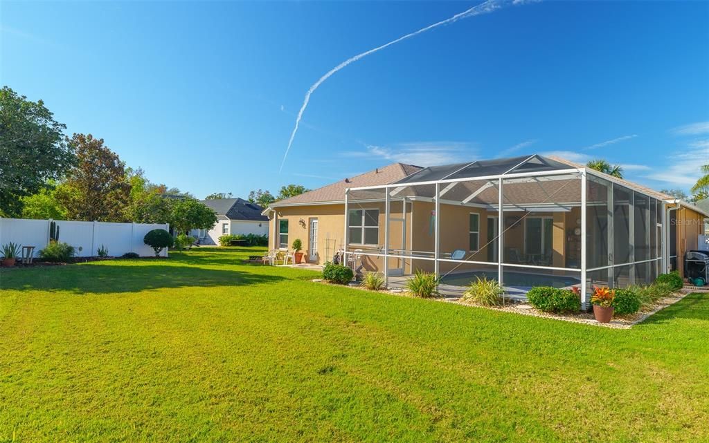 Activo con contrato: $475,000 (4 camas, 2 baños, 2007 Pies cuadrados)