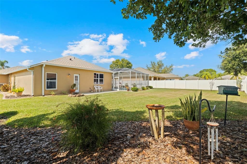 Activo con contrato: $475,000 (4 camas, 2 baños, 2007 Pies cuadrados)