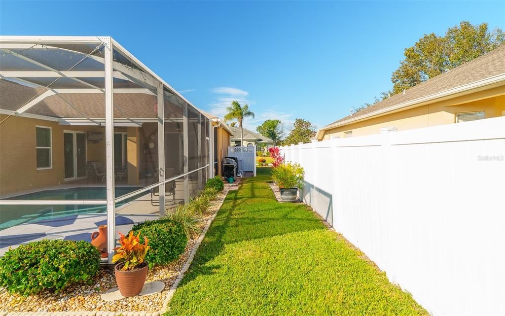 Activo con contrato: $475,000 (4 camas, 2 baños, 2007 Pies cuadrados)