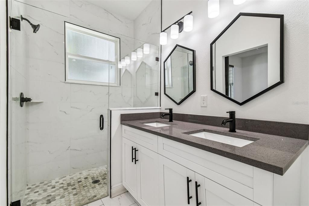 待售: $439,900 (3 贝兹, 2 浴室, 1479 平方英尺)