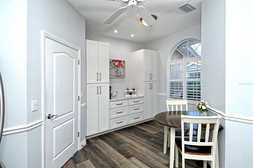 合同活跃: $439,900 (2 贝兹, 2 浴室, 1572 平方英尺)