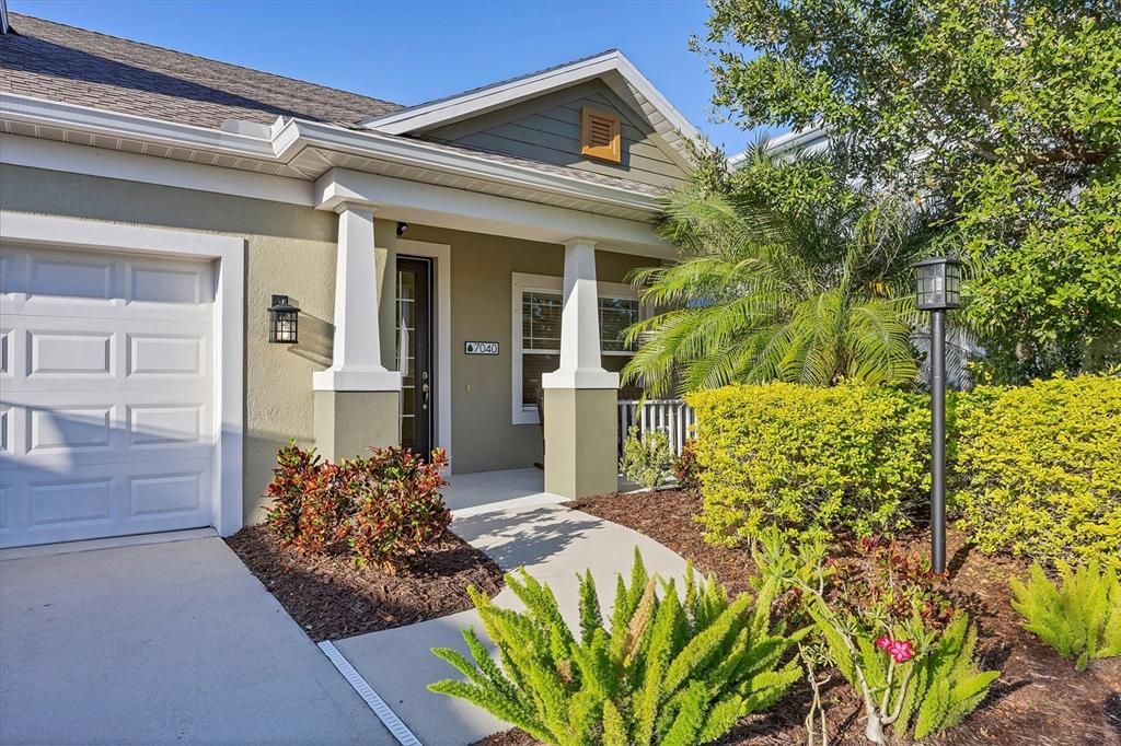 For Sale: $569,000 (3 beds, 3 baths, 2069 Square Feet)