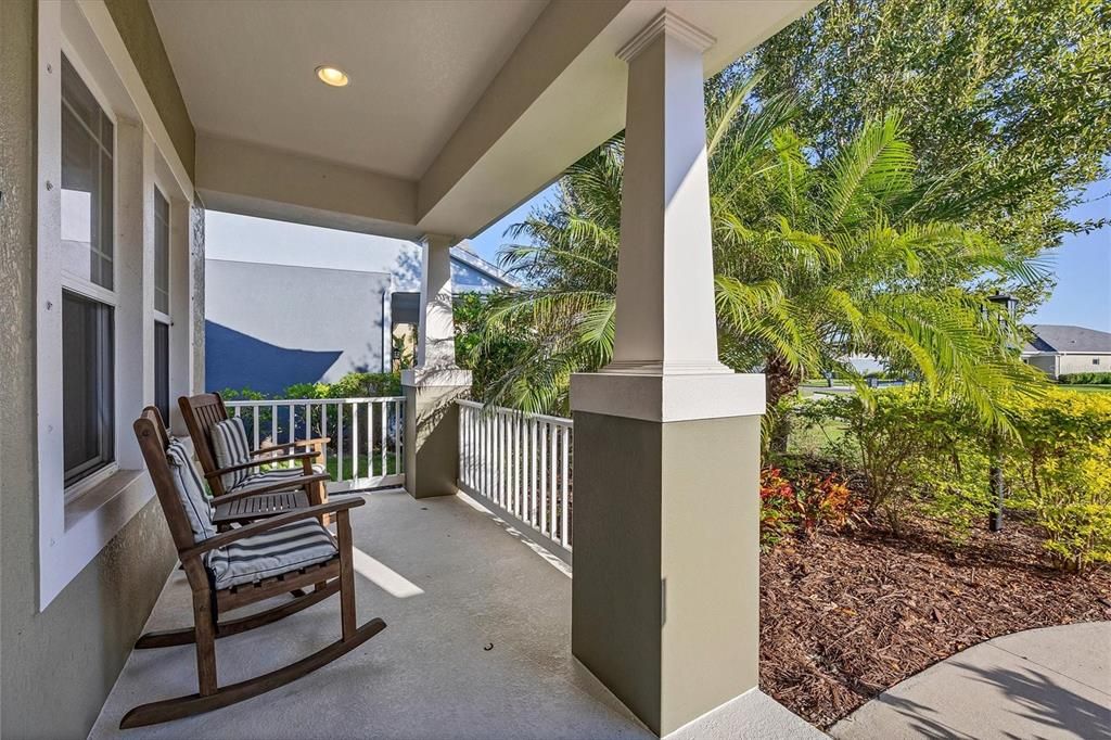 For Sale: $569,000 (3 beds, 3 baths, 2069 Square Feet)