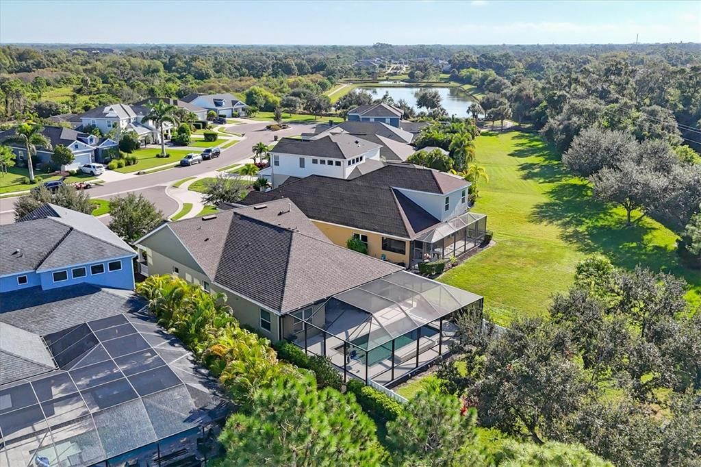 For Sale: $569,000 (3 beds, 3 baths, 2069 Square Feet)