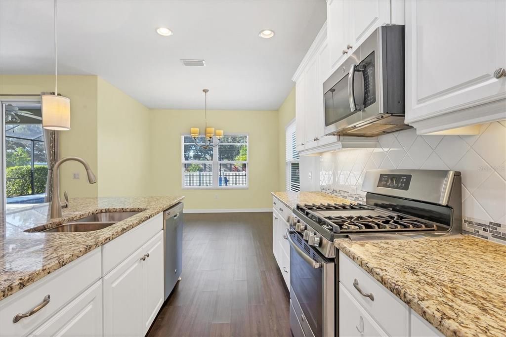 For Sale: $569,000 (3 beds, 3 baths, 2069 Square Feet)