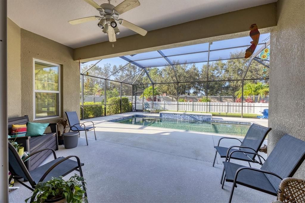 For Sale: $569,000 (3 beds, 3 baths, 2069 Square Feet)