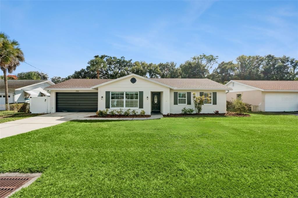 Recently Sold: $449,000 (3 beds, 2 baths, 1460 Square Feet)