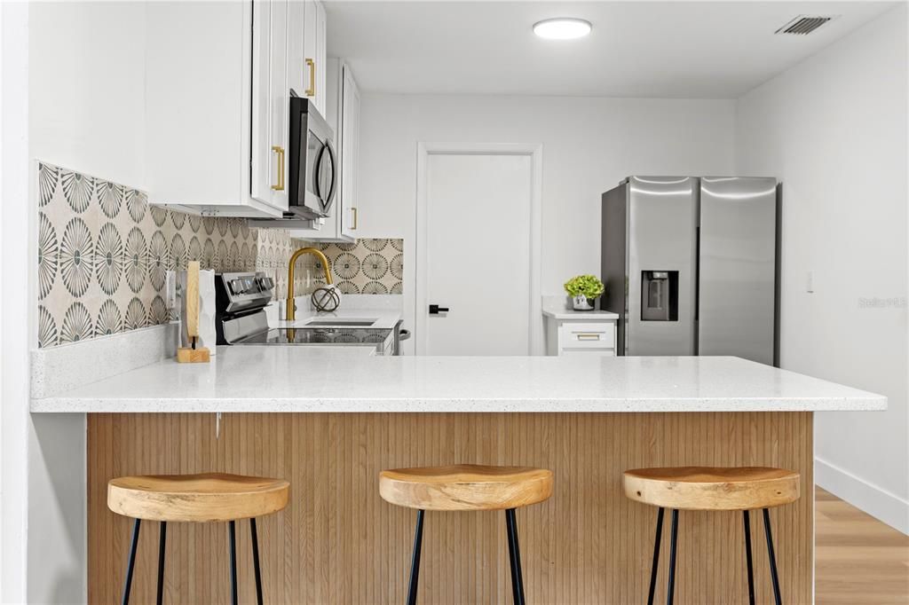 For Sale: $394,000 (3 beds, 2 baths, 1104 Square Feet)