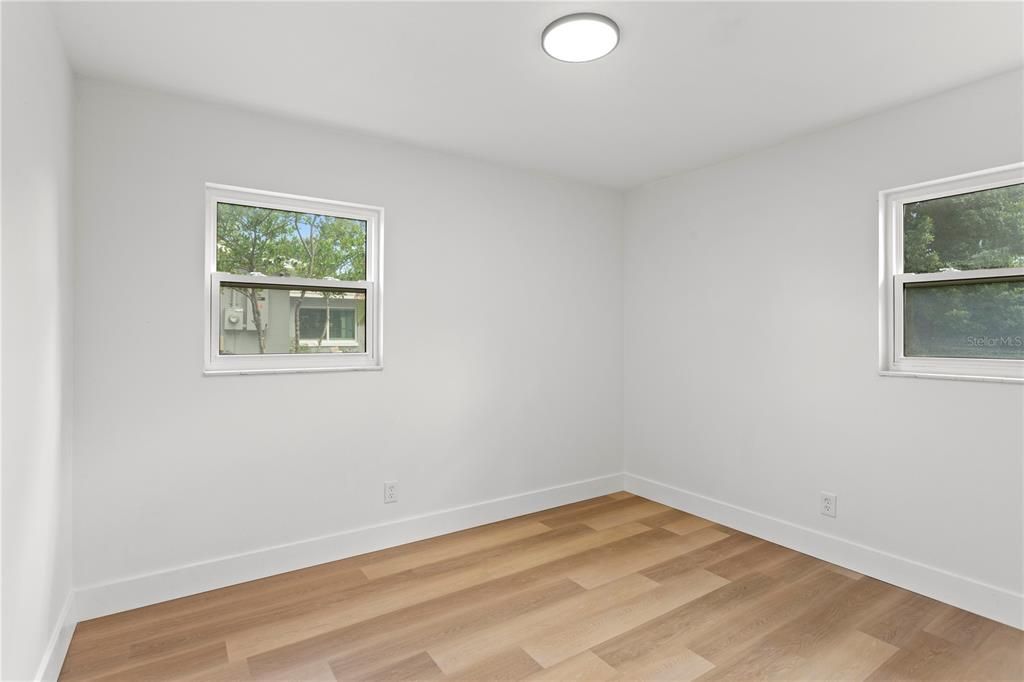 For Sale: $394,000 (3 beds, 2 baths, 1104 Square Feet)