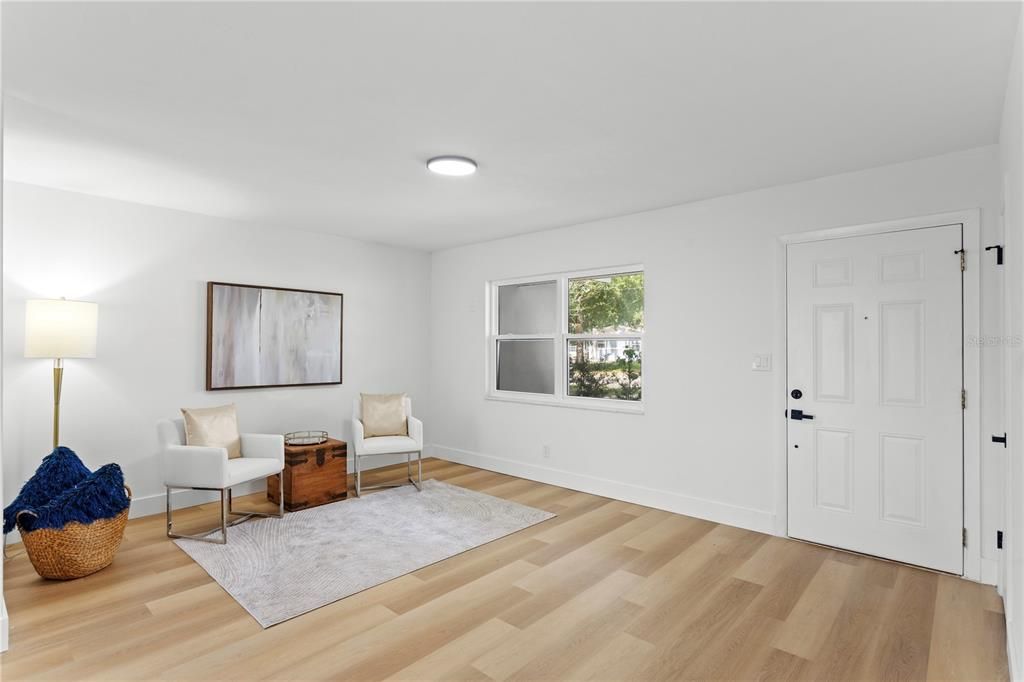 For Sale: $394,000 (3 beds, 2 baths, 1104 Square Feet)