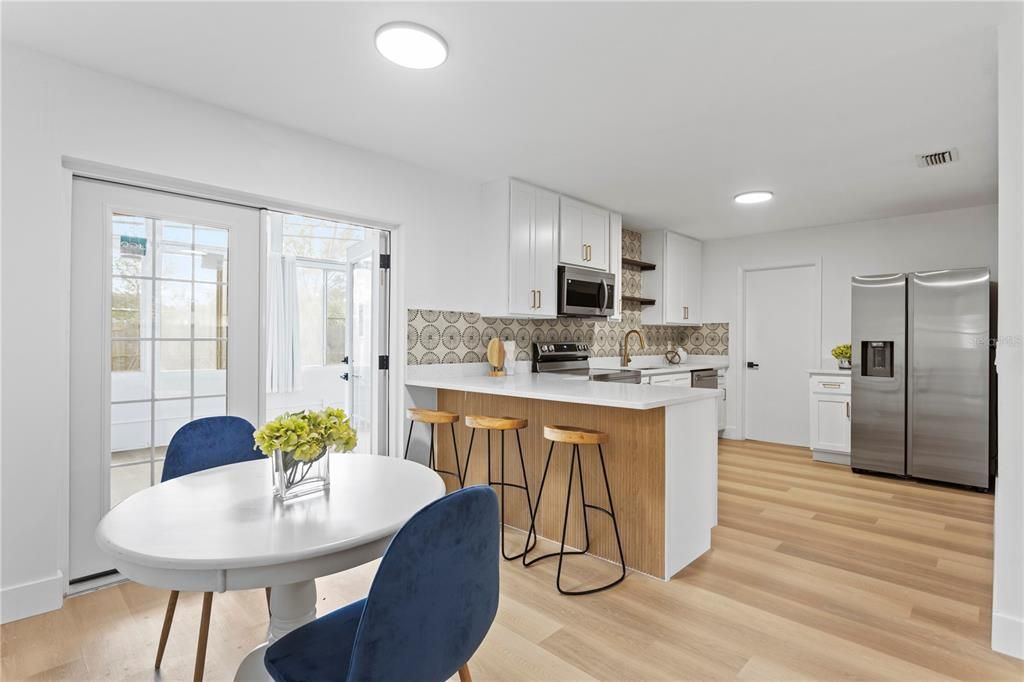 For Sale: $394,000 (3 beds, 2 baths, 1104 Square Feet)