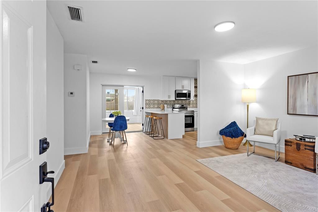 For Sale: $394,000 (3 beds, 2 baths, 1104 Square Feet)