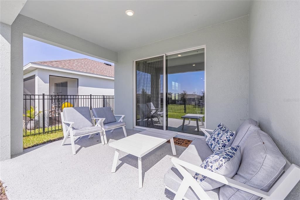 For Sale: $299,000 (3 beds, 2 baths, 1614 Square Feet)