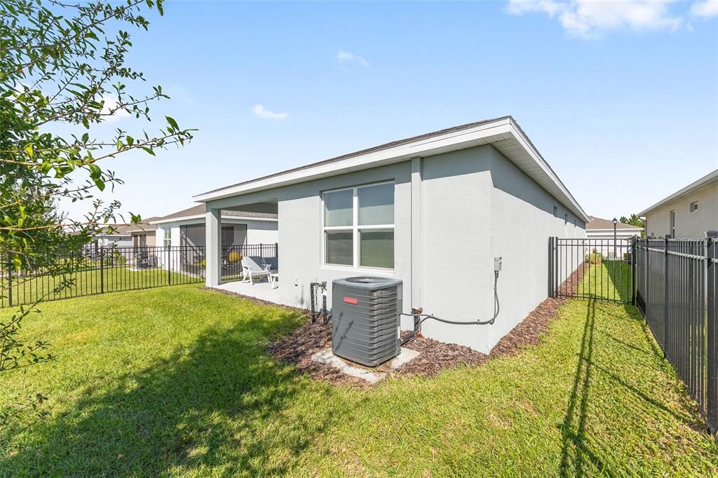 For Sale: $299,000 (3 beds, 2 baths, 1614 Square Feet)