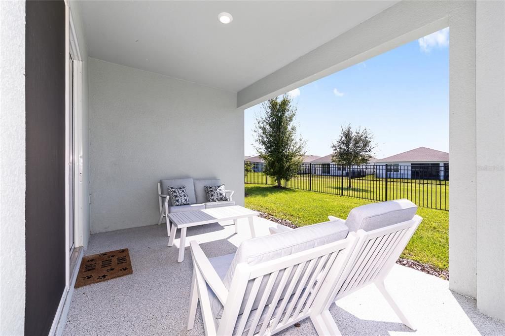 For Sale: $299,000 (3 beds, 2 baths, 1614 Square Feet)