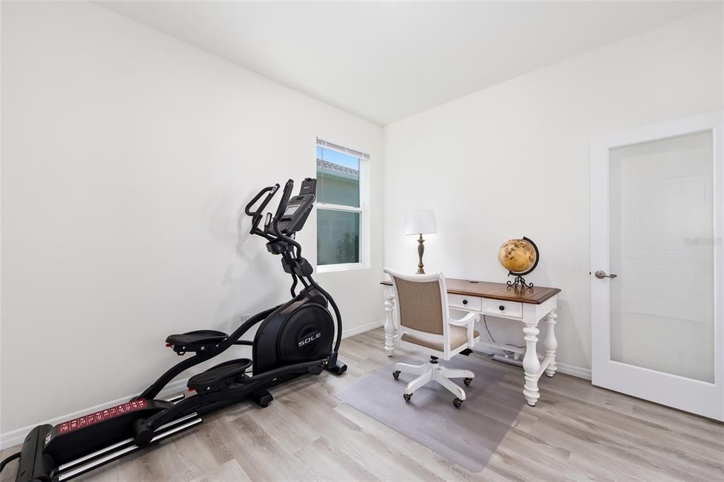 For Sale: $299,000 (3 beds, 2 baths, 1614 Square Feet)