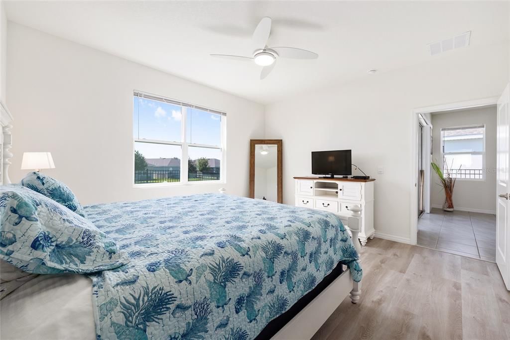 For Sale: $299,000 (3 beds, 2 baths, 1614 Square Feet)