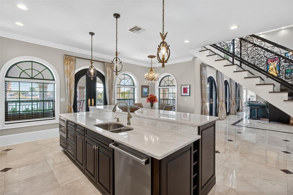 For Sale: $3,900,000 (3 beds, 3 baths, 3673 Square Feet)