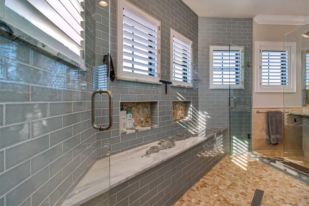 For Sale: $3,900,000 (3 beds, 3 baths, 3673 Square Feet)