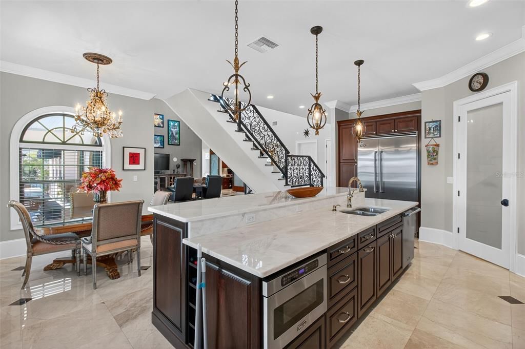 For Sale: $3,900,000 (3 beds, 3 baths, 3673 Square Feet)