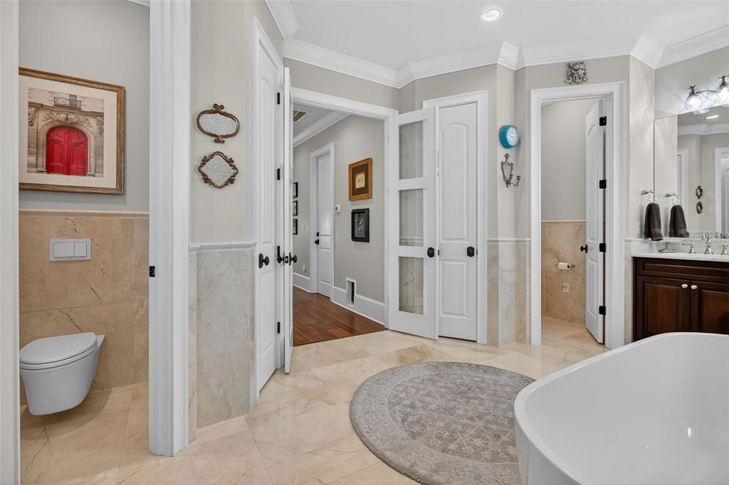 For Sale: $3,900,000 (3 beds, 3 baths, 3673 Square Feet)