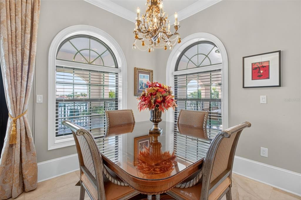 For Sale: $3,900,000 (3 beds, 3 baths, 3673 Square Feet)