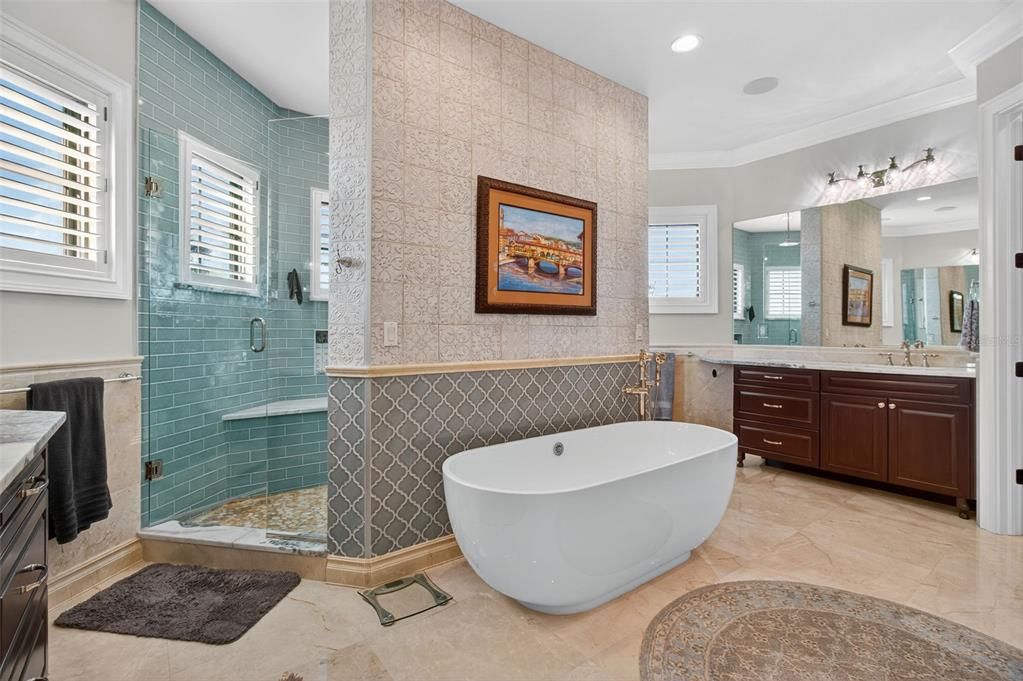 For Sale: $3,900,000 (3 beds, 3 baths, 3673 Square Feet)