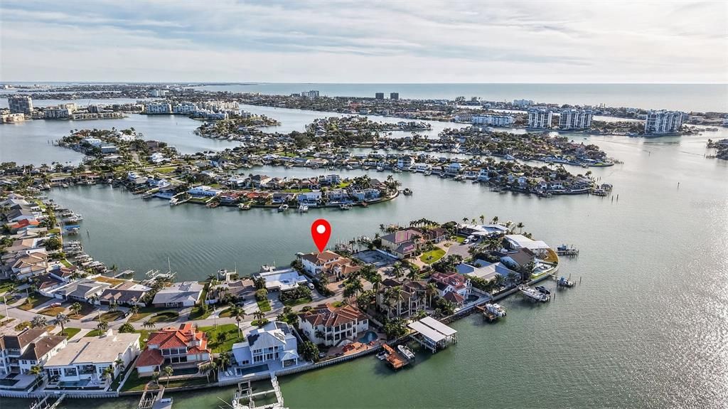 For Sale: $3,900,000 (3 beds, 3 baths, 3673 Square Feet)