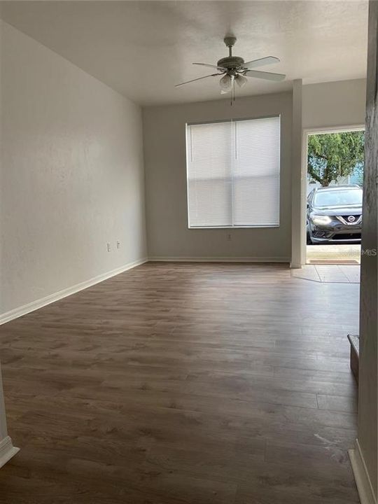 Active With Contract: $1,350 (2 beds, 2 baths, 1176 Square Feet)