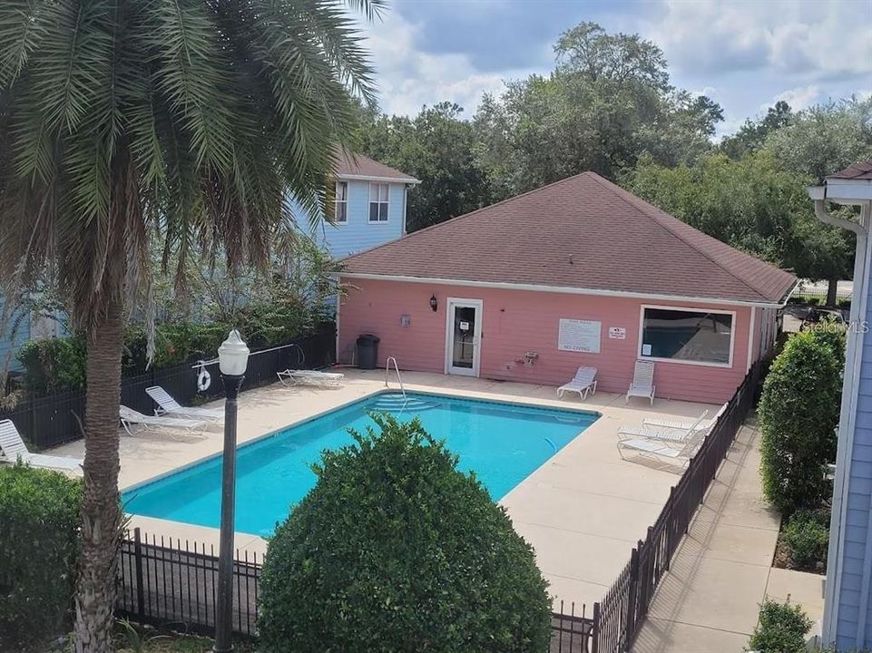 Active With Contract: $1,350 (2 beds, 2 baths, 1176 Square Feet)