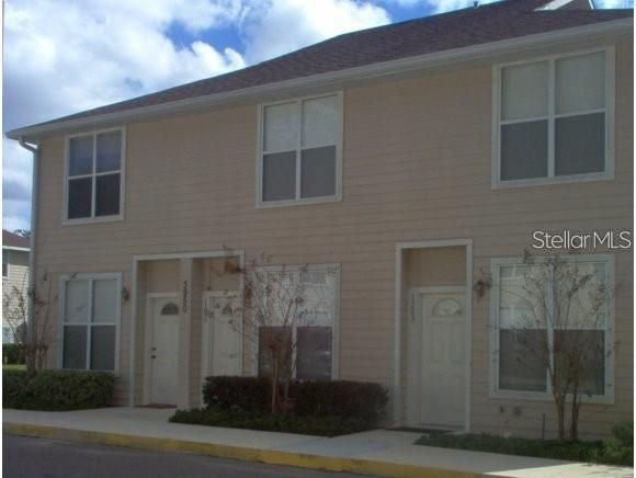Active With Contract: $1,350 (2 beds, 2 baths, 1176 Square Feet)