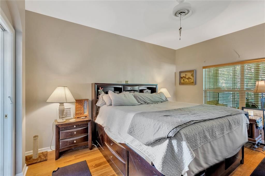 На продажу: $360,000 (3 спален, 2 ванн, 1597 Квадратных фут)