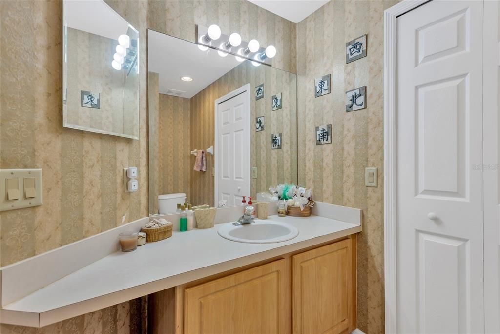 На продажу: $360,000 (3 спален, 2 ванн, 1597 Квадратных фут)