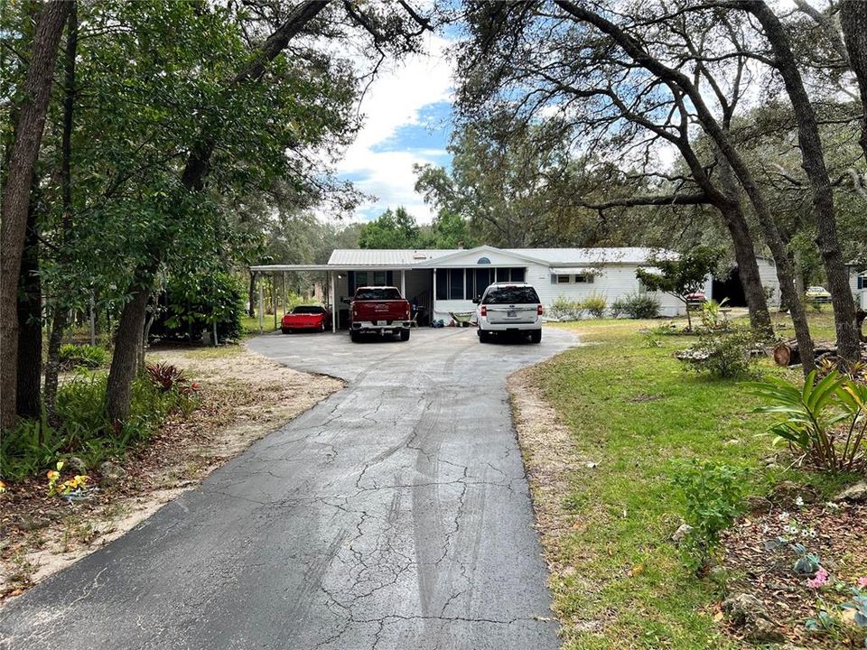 For Sale: $359,000 (3 beds, 2 baths, 1984 Square Feet)