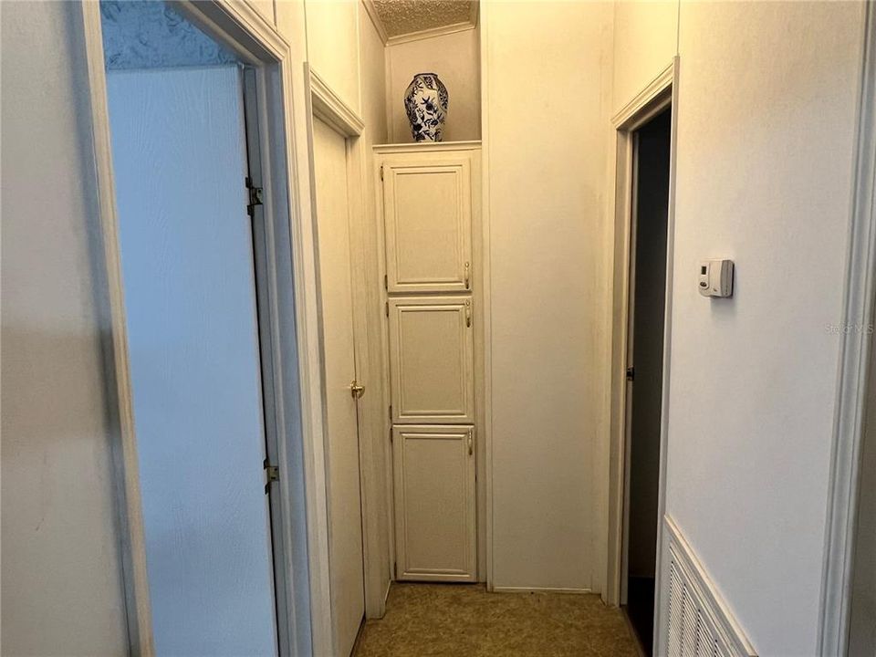 For Sale: $359,000 (3 beds, 2 baths, 1984 Square Feet)