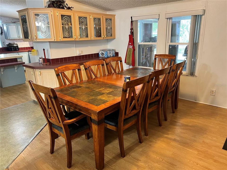 For Sale: $359,000 (3 beds, 2 baths, 1984 Square Feet)