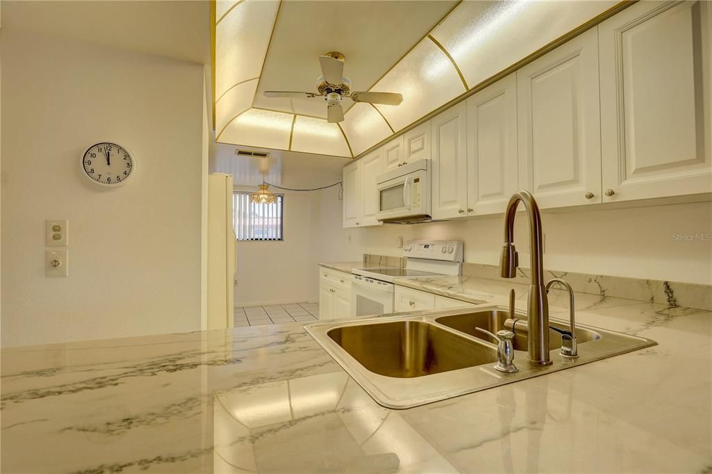 For Sale: $245,000 (2 beds, 2 baths, 1200 Square Feet)