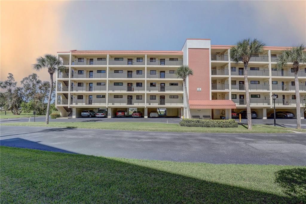 For Sale: $245,000 (2 beds, 2 baths, 1200 Square Feet)