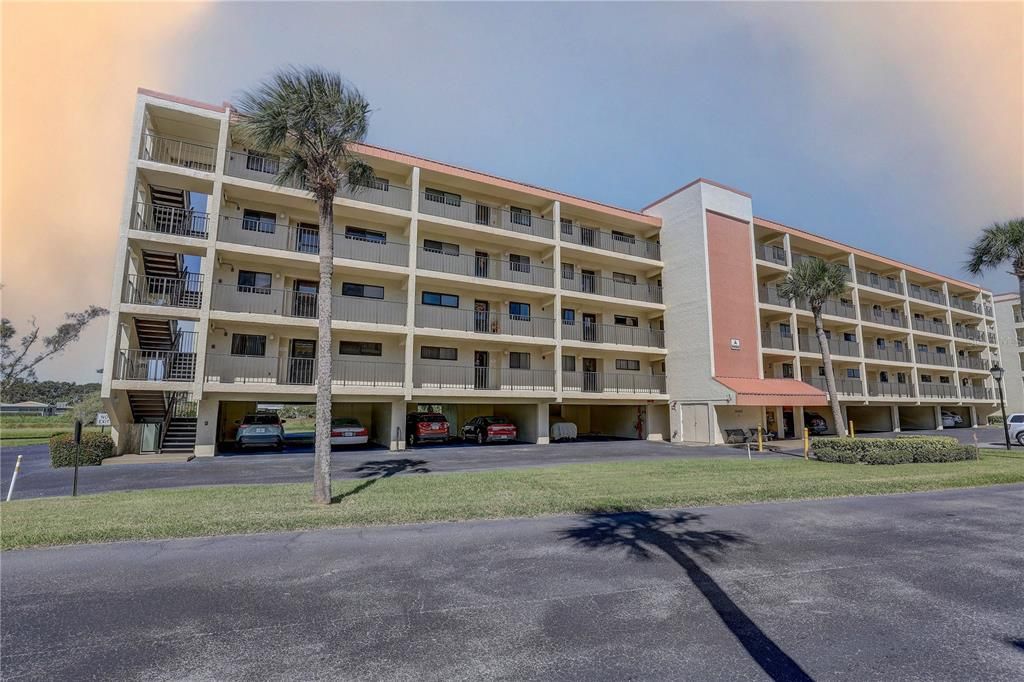 For Sale: $245,000 (2 beds, 2 baths, 1200 Square Feet)