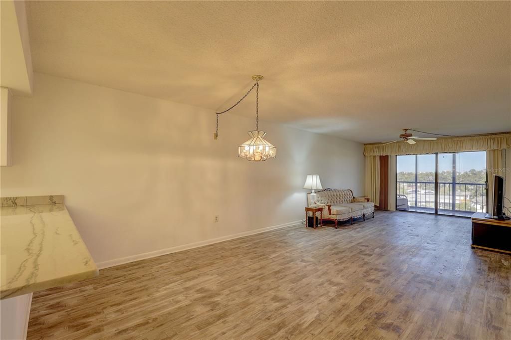 For Sale: $245,000 (2 beds, 2 baths, 1200 Square Feet)