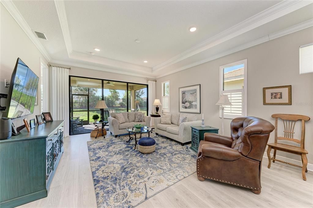 For Sale: $485,000 (2 beds, 2 baths, 1671 Square Feet)