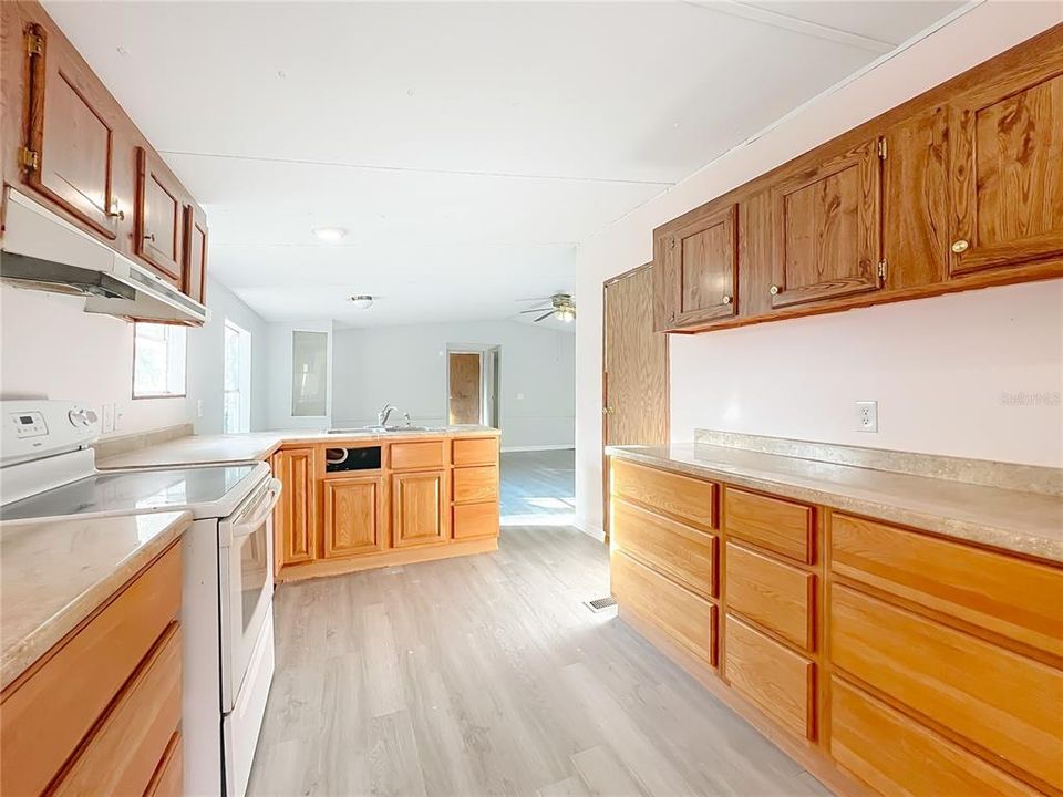 En Venta: $199,000 (3 camas, 2 baños, 1512 Pies cuadrados)